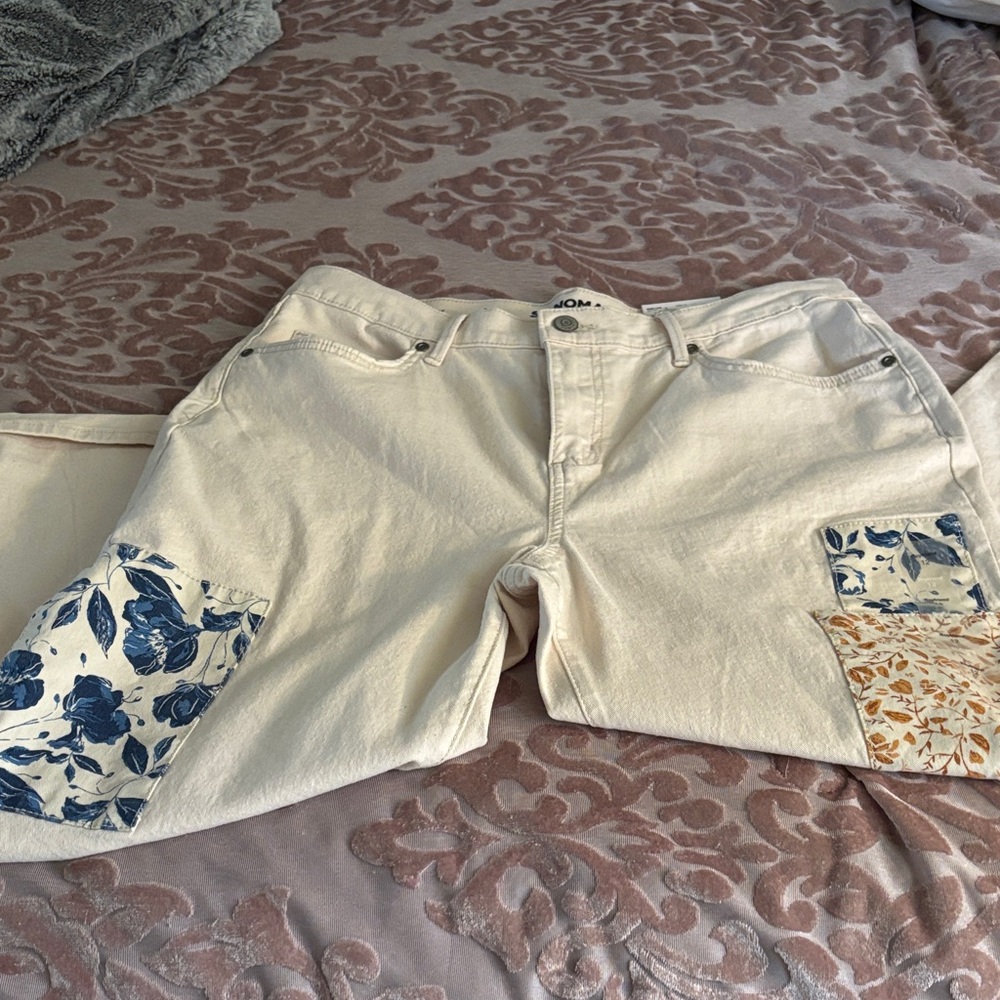 Women's High Rise Jeans with Floral Patches